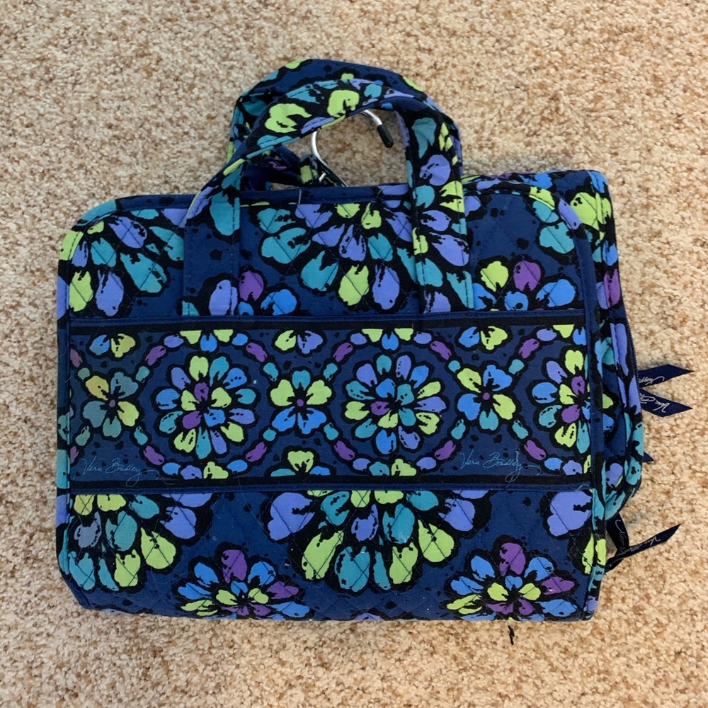 Vera Bradley Hanging Travel Bathroom Bag